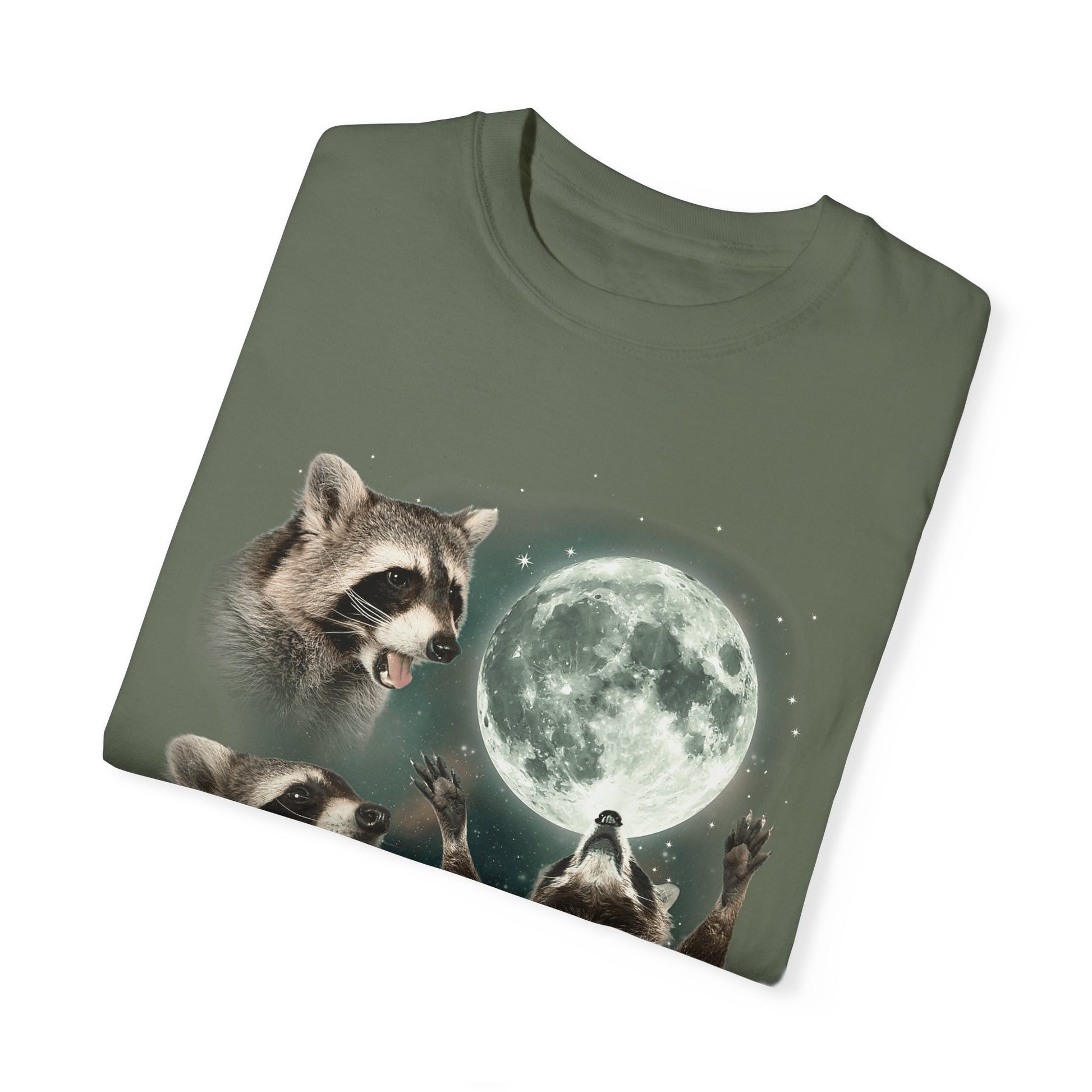 Three Raccoons Howling at the Moon Vintage Retro T-Shirt - Printed Tales