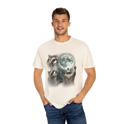 Three Raccoons Howling at the Moon Vintage Retro T-Shirt - Printed Tales