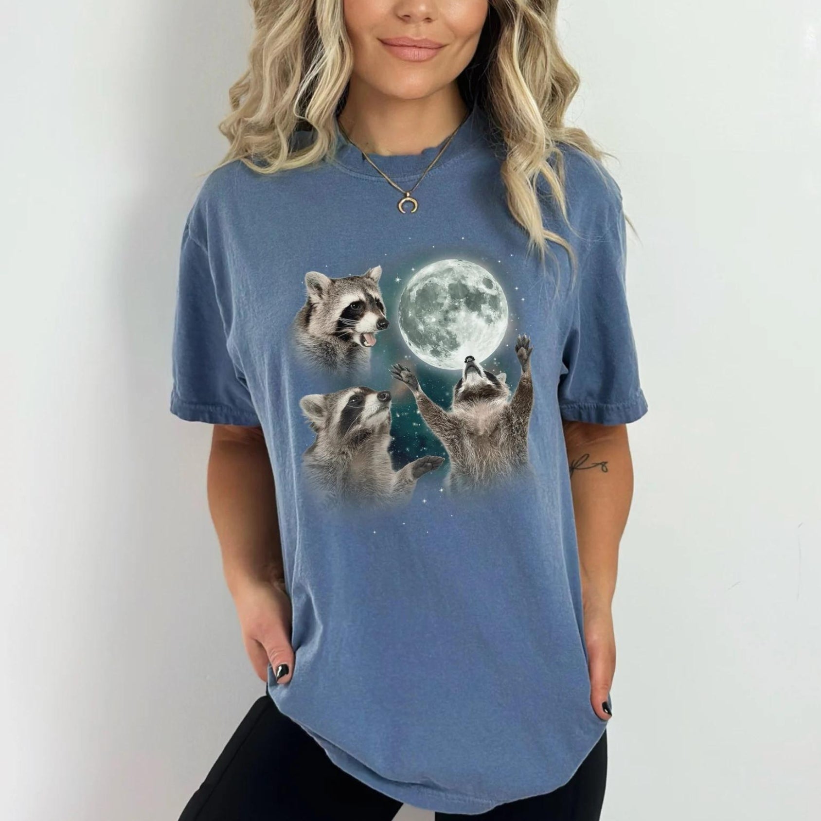 Three Raccoons Howling at the Moon Vintage Retro T-Shirt - Printed Tales